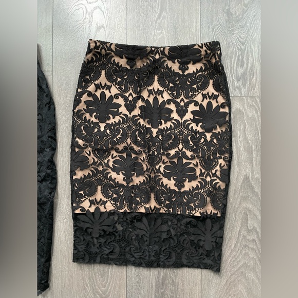 Elegant Black Lace Skirt H&M set of 2 pencil skirts 6 small - Picture 3 of 5